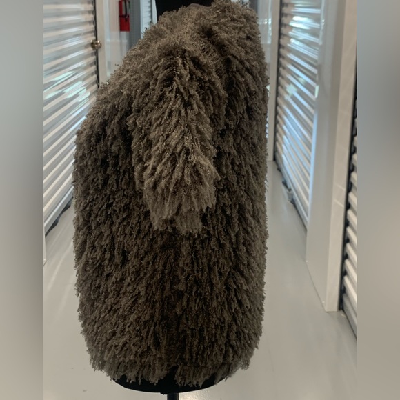 Copper Key Fluffy Grey Short Sleeve Jacket - Picture 4 of 8